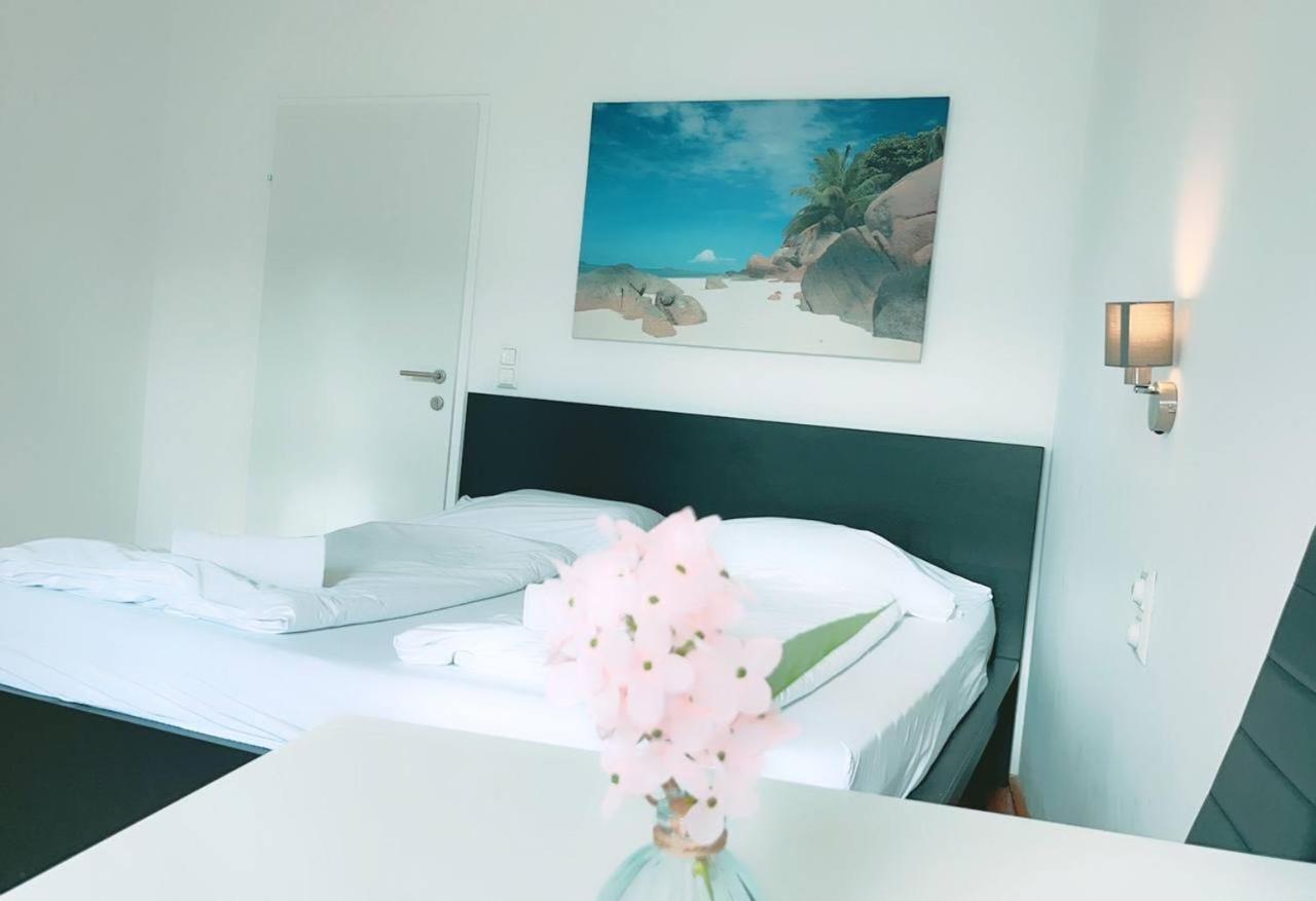 Deluxe Rooms In Keplerplatz Vienna Exterior photo