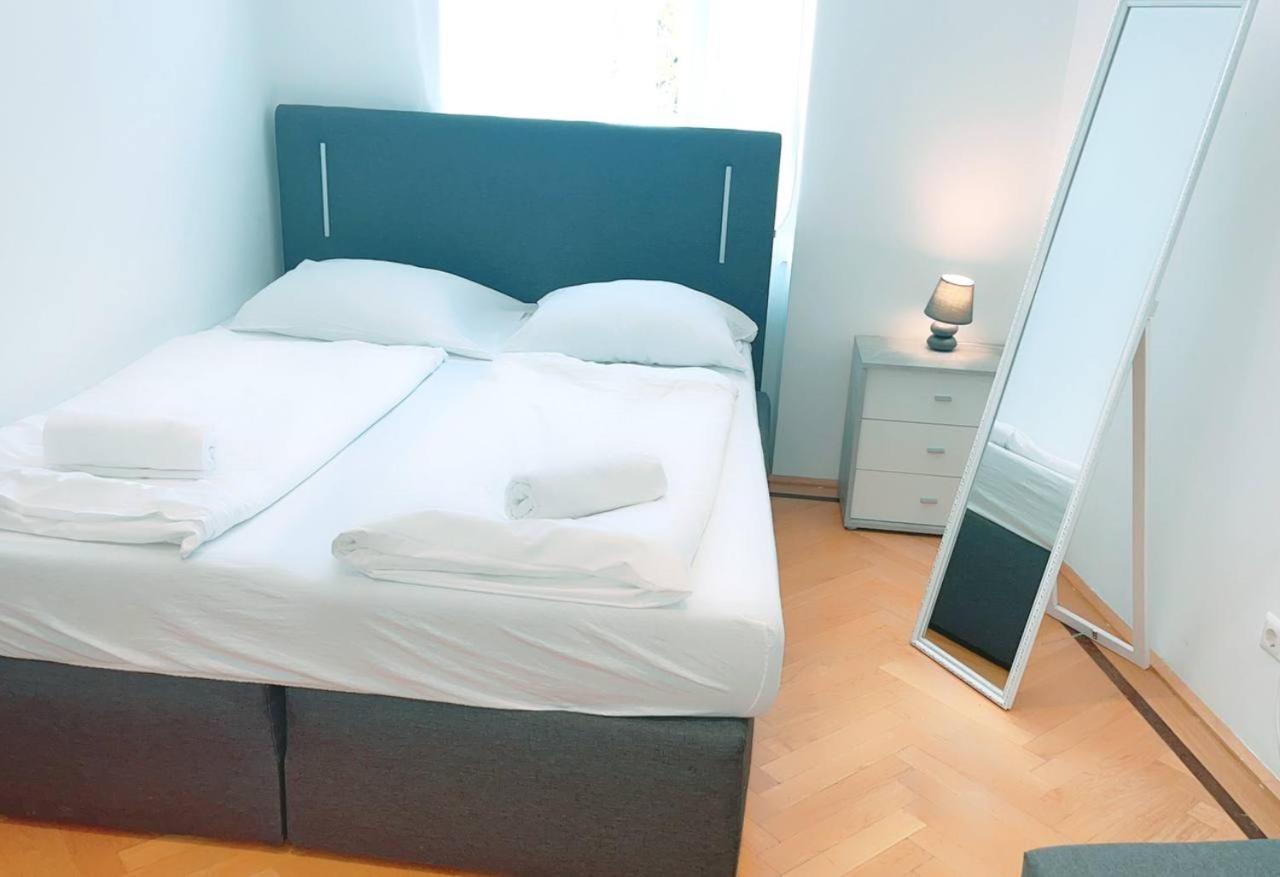 Deluxe Rooms In Keplerplatz Vienna Exterior photo