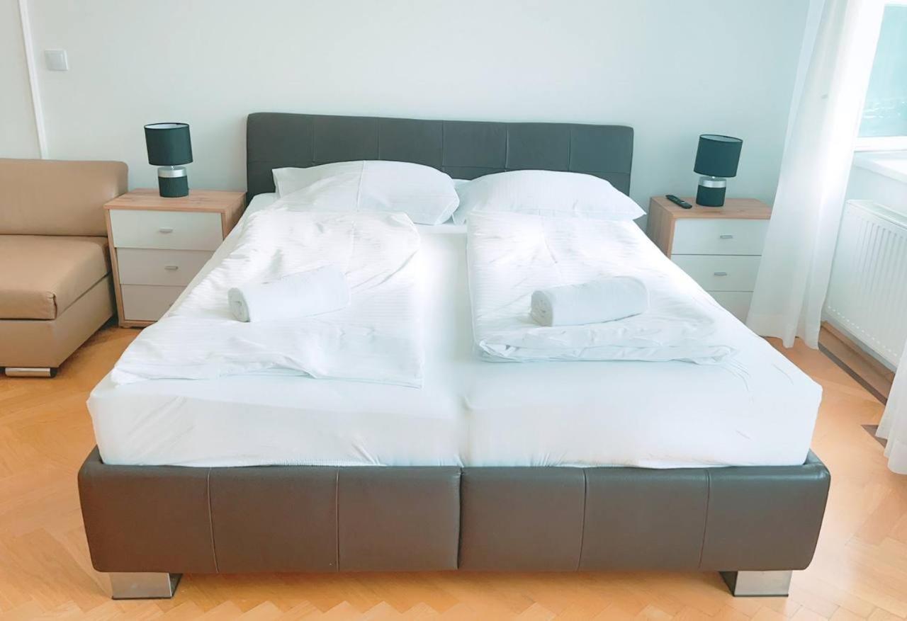Deluxe Rooms In Keplerplatz Vienna Exterior photo
