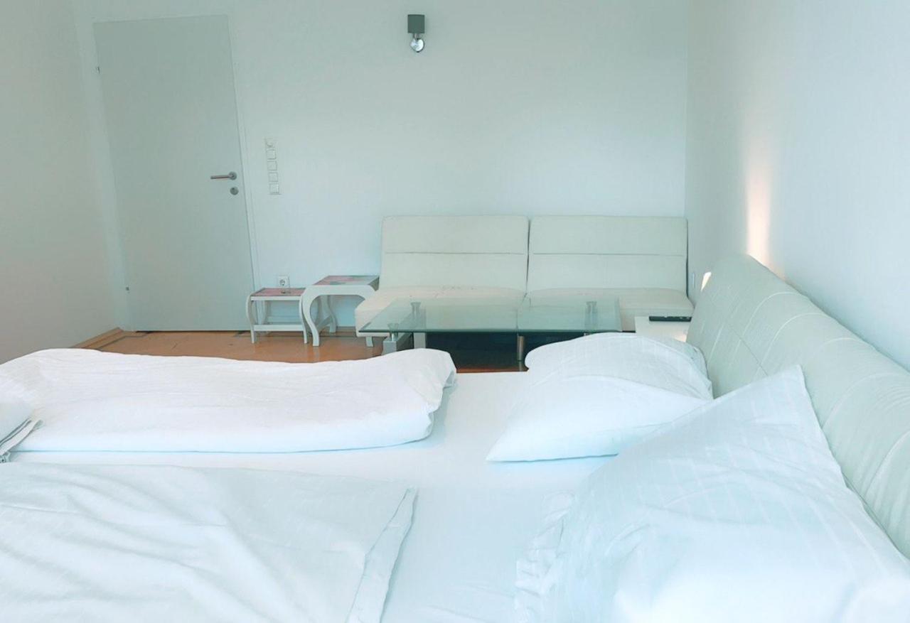 Deluxe Rooms In Keplerplatz Vienna Exterior photo